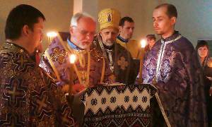 On Holy Thursday in the temple of Transfiguration of the Lord